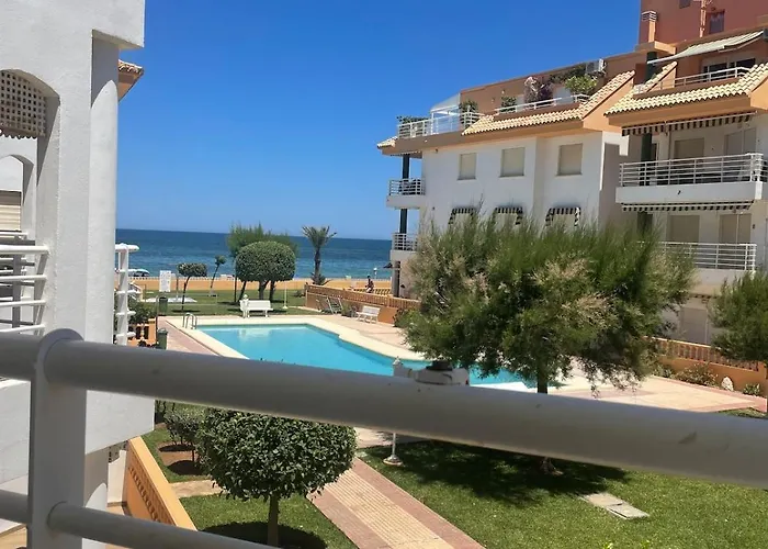 Daire Views Of Marinas, Beachfront, *