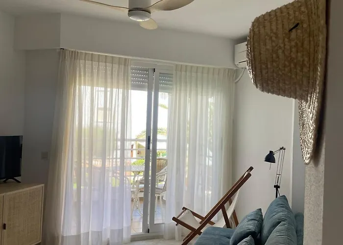 Views Of Marinas, Beachfront, Daire Denia